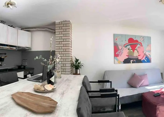 Little House In Downtown With Garden Διαμέρισμα Σαράγεβο